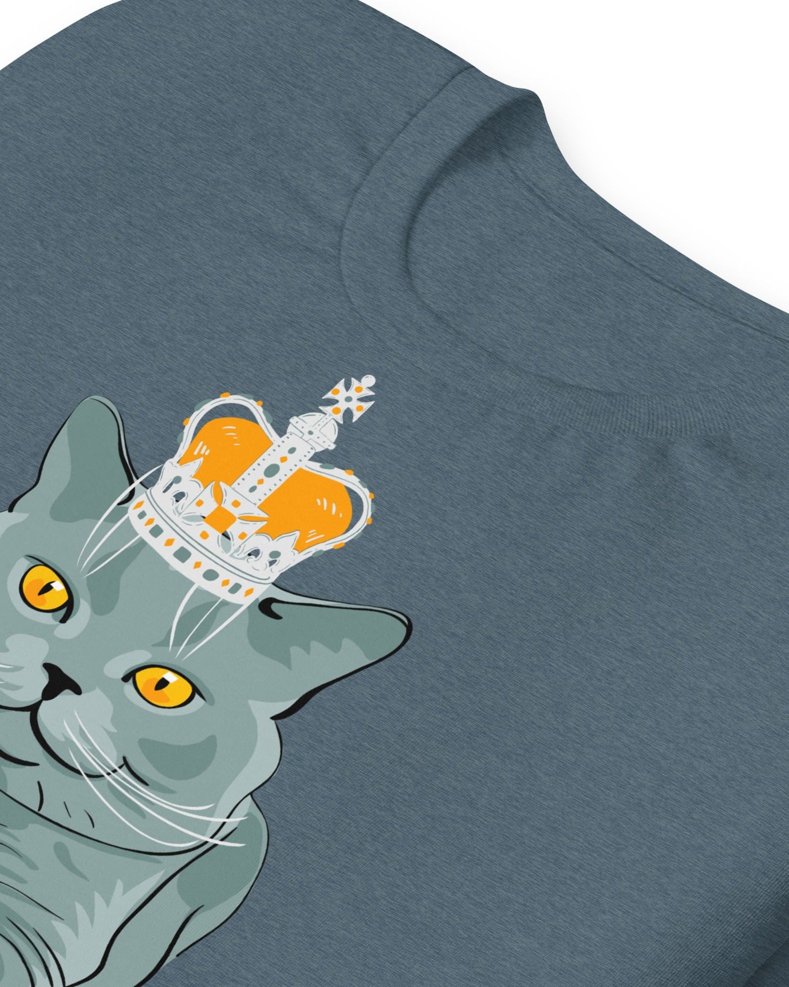 Crowned British Blue Shorthair Cat T-shirt.