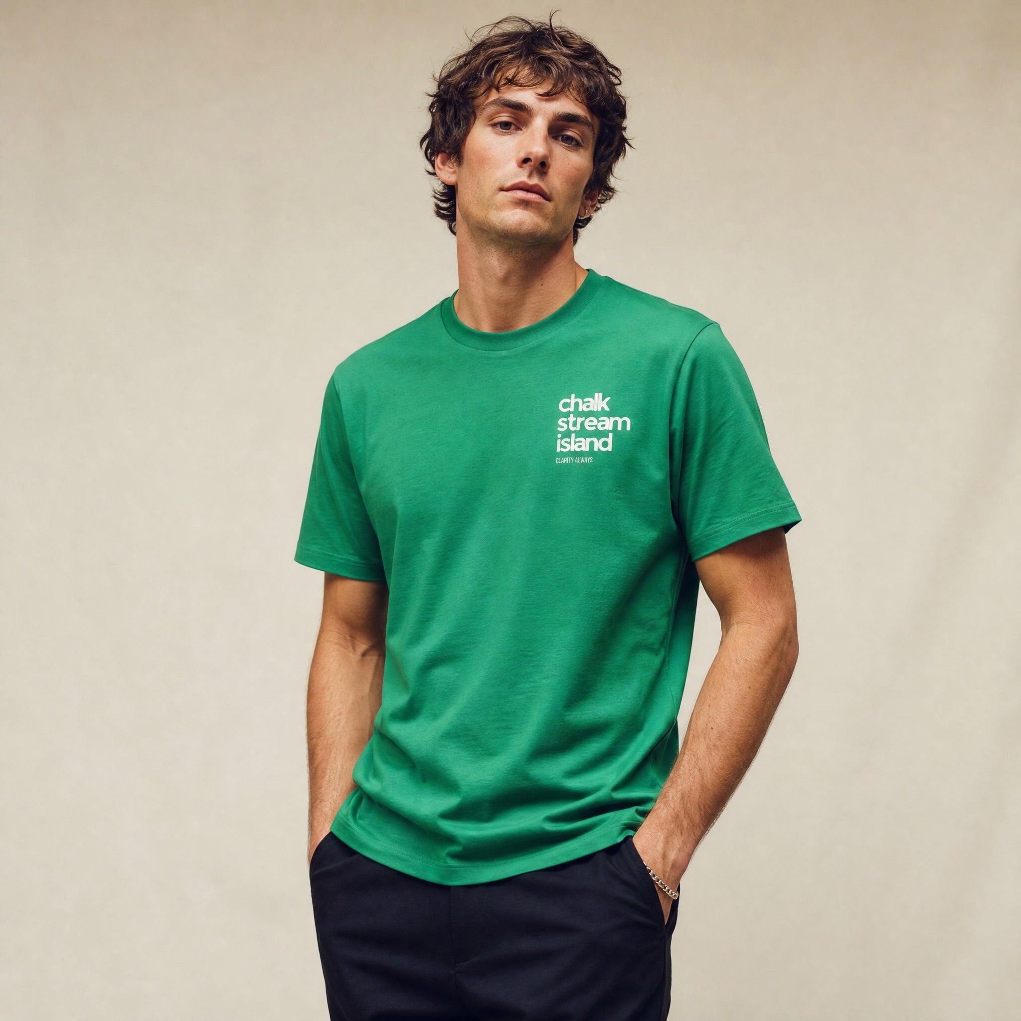 Jolly & Goode Kelly / S Chalk Stream Island, Clarity Always Tee Cheeky British Style