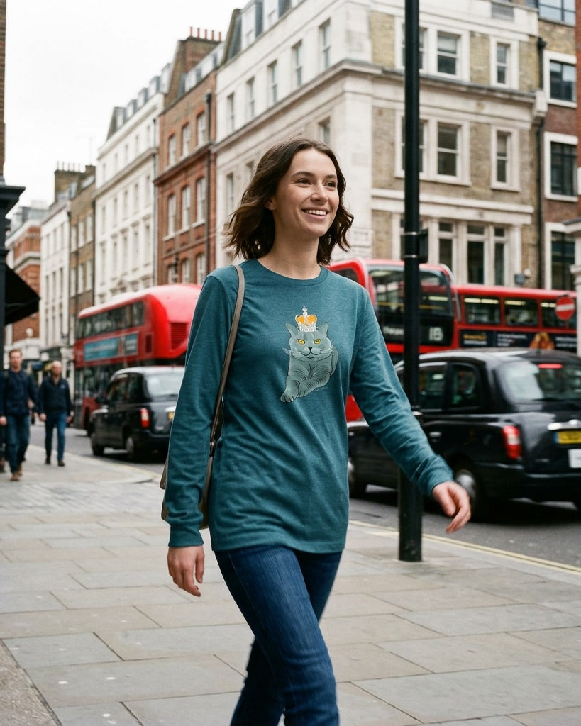 Jolly & Goode long sleeve shirts Crowned British Blue Shorthair Cat Long-Sleeve Tee Cheeky British Style